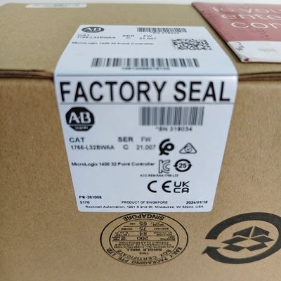 Compact Allen Bradley 1766-L32BWAA ตัวควบคุมตรรกะโปรแกรมได้ (PLC) 24V DC