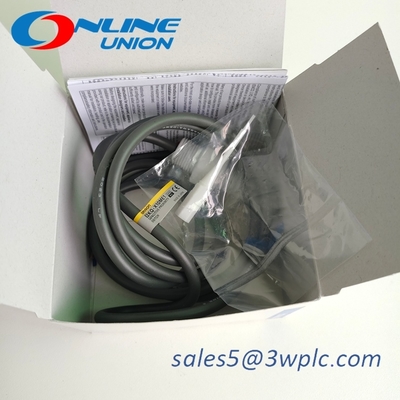E2KQ-X10ME1 2M OMRON Capacitive Proximity Sensor