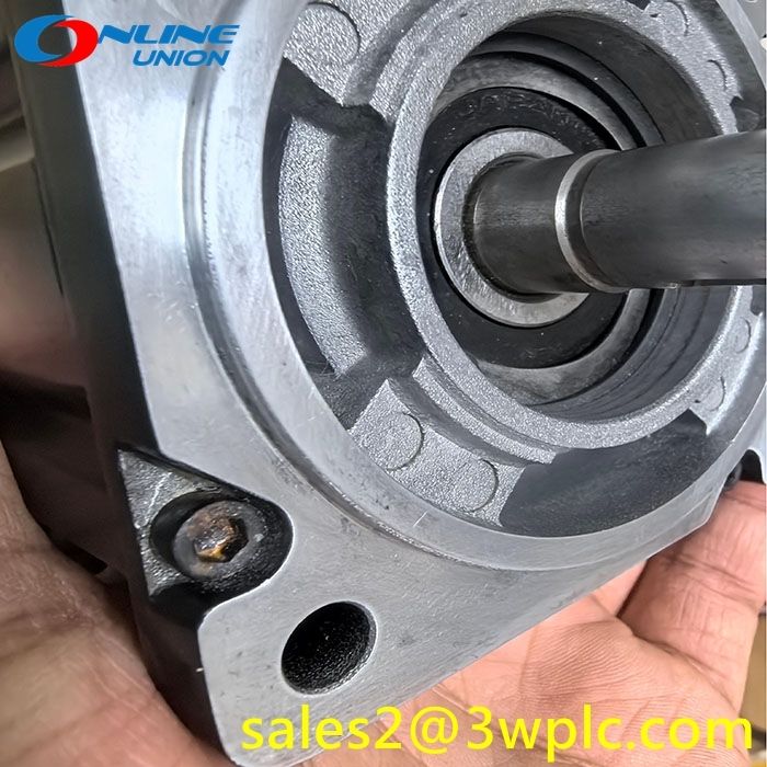 BCH2MM2023CA6C Schneider 2000W Servomotor de alto desempenho com codificador de 20 bits para automação industrial