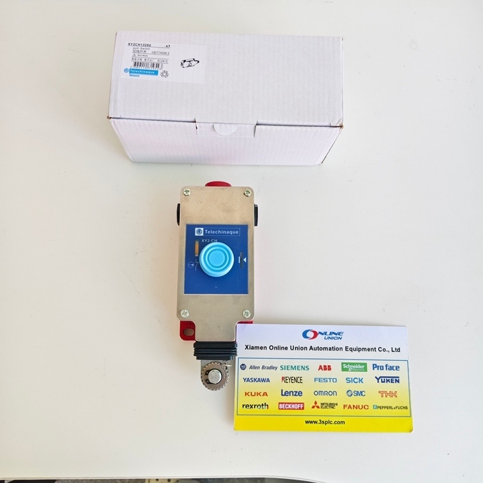 Schneider XY2CH13250 Latching Emergency Stop Rope Pull Switch with IP65 Rating 800,000 Cycles and 240V AC Operation