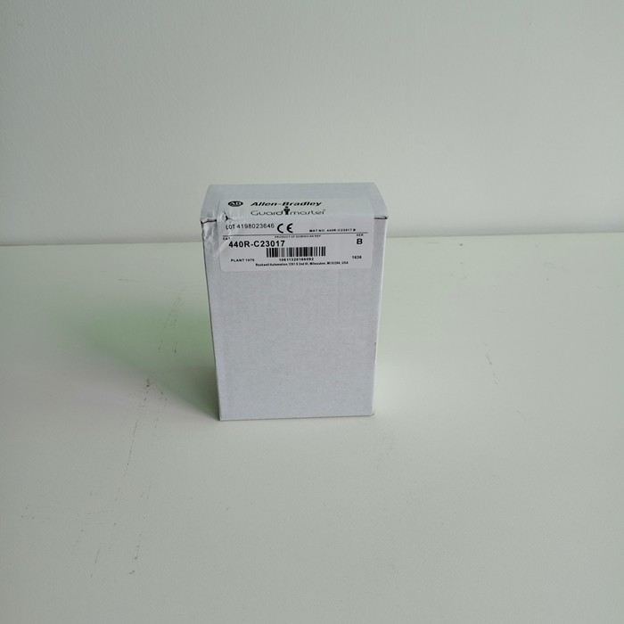 ความปลอดภัย Allen Bradley PLC Allen Bradley 440R-C23017 ความน่าเชื่อถือสูง